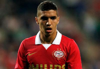 Stoke chase Oranje star